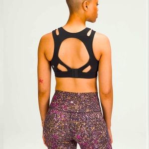 NWT Lululemon Strong Front Bra